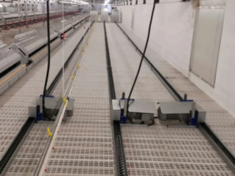 Lắp đặt thiết bị chăn nuôi cho 12 nhà nuôi gà tỉnh Bình Phước