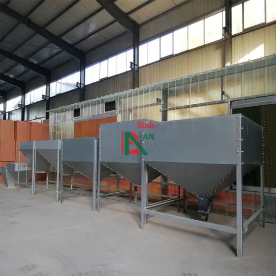 Phểu silo mạ kẽm z275. Khối lượng từ 200-2000 kg cám